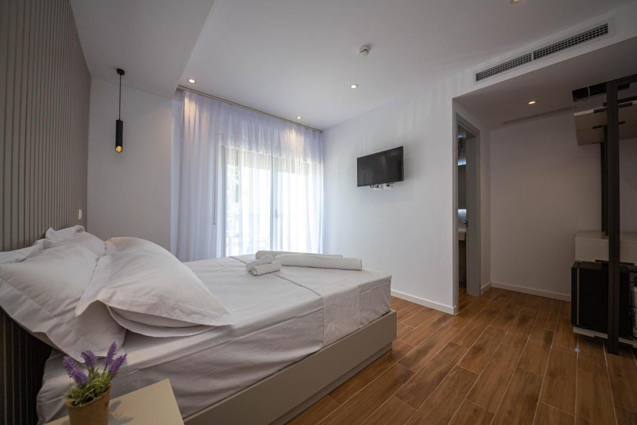 Hesperus Hotel Vlore Bagian luar foto