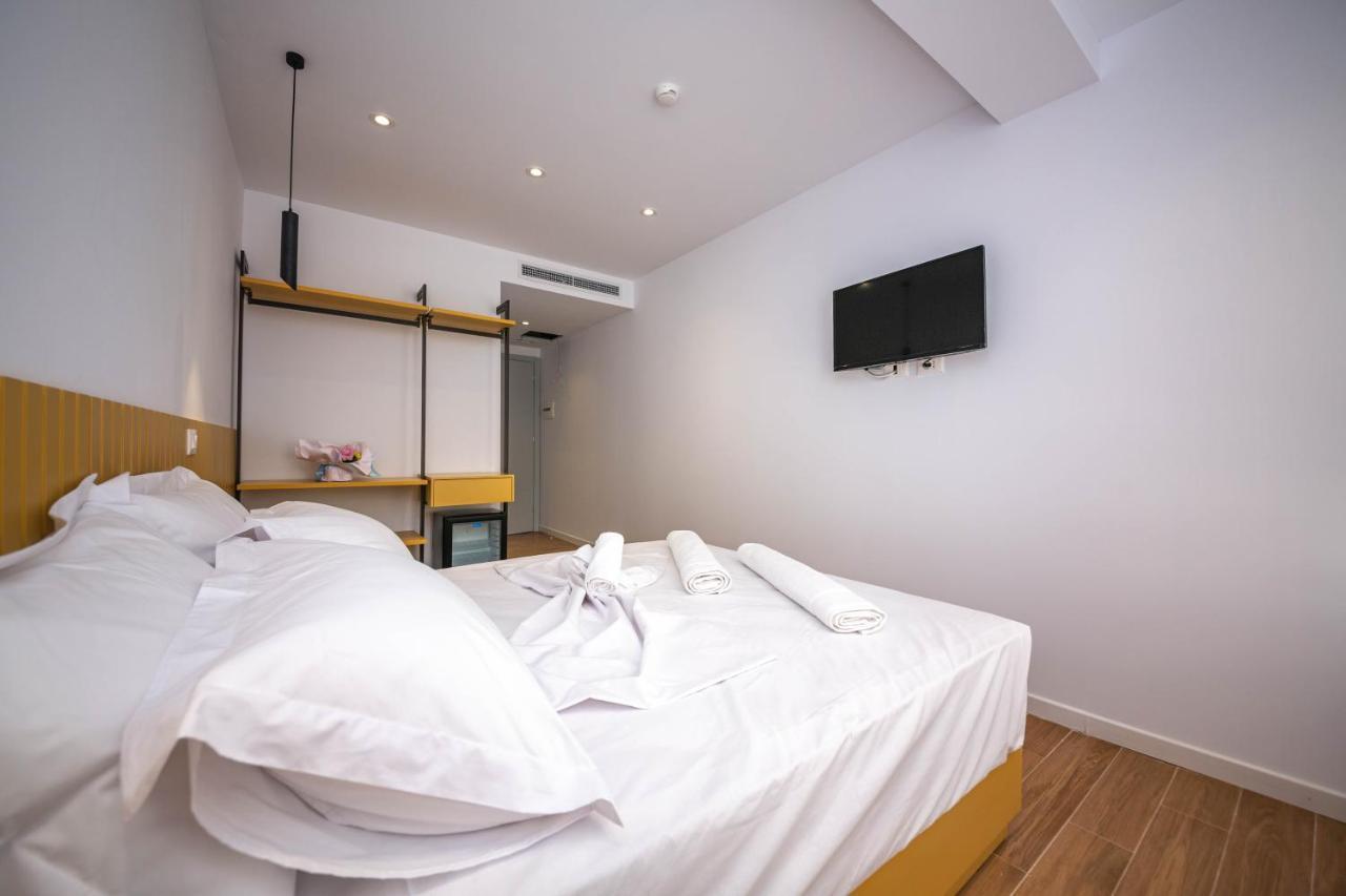 Hesperus Hotel Vlore Bagian luar foto