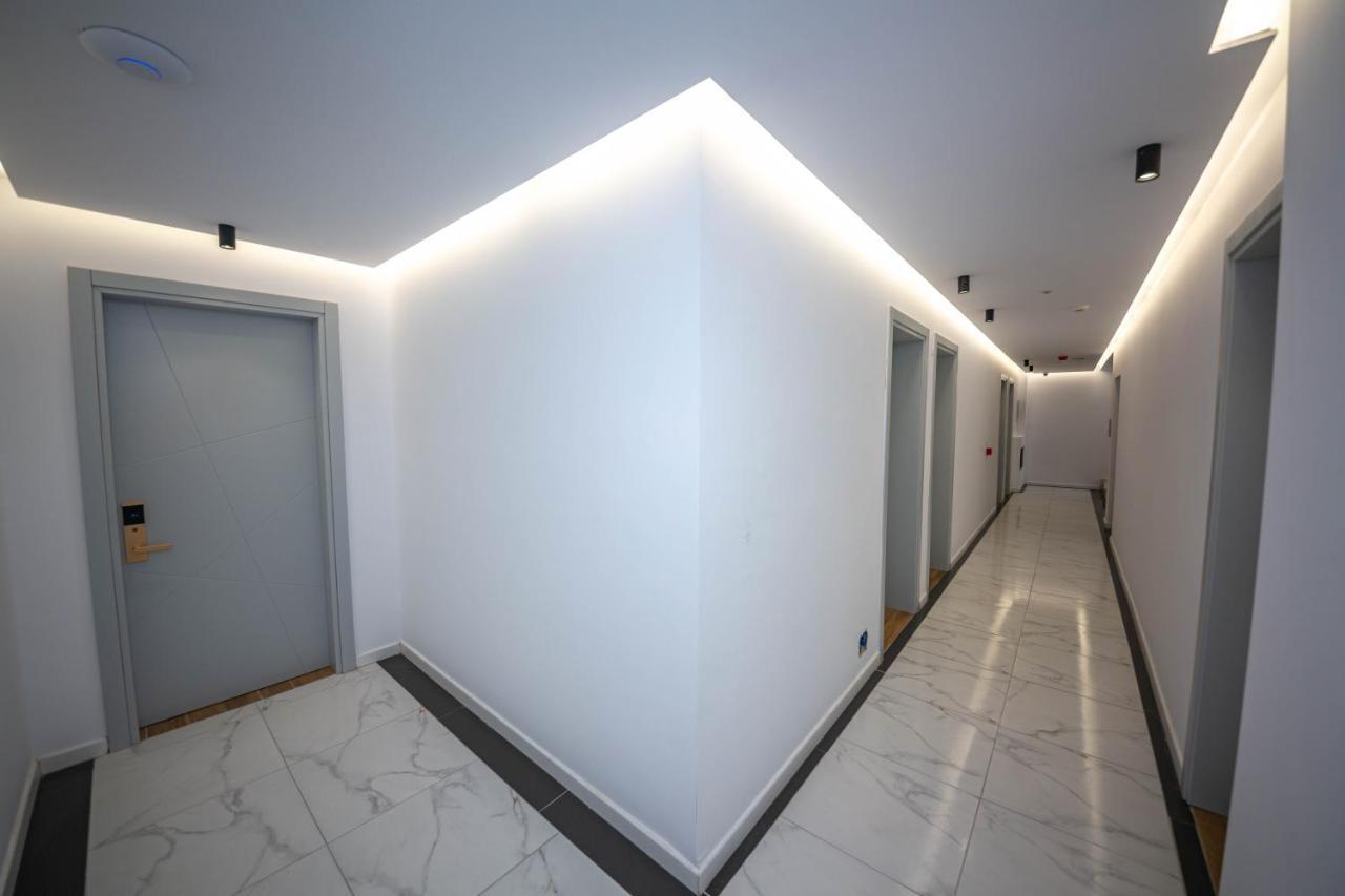Hesperus Hotel Vlore Bagian luar foto