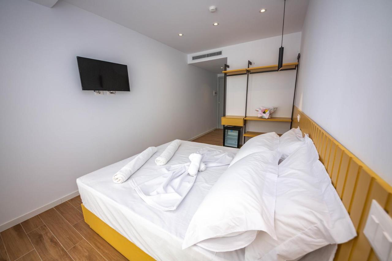 Hesperus Hotel Vlore Bagian luar foto