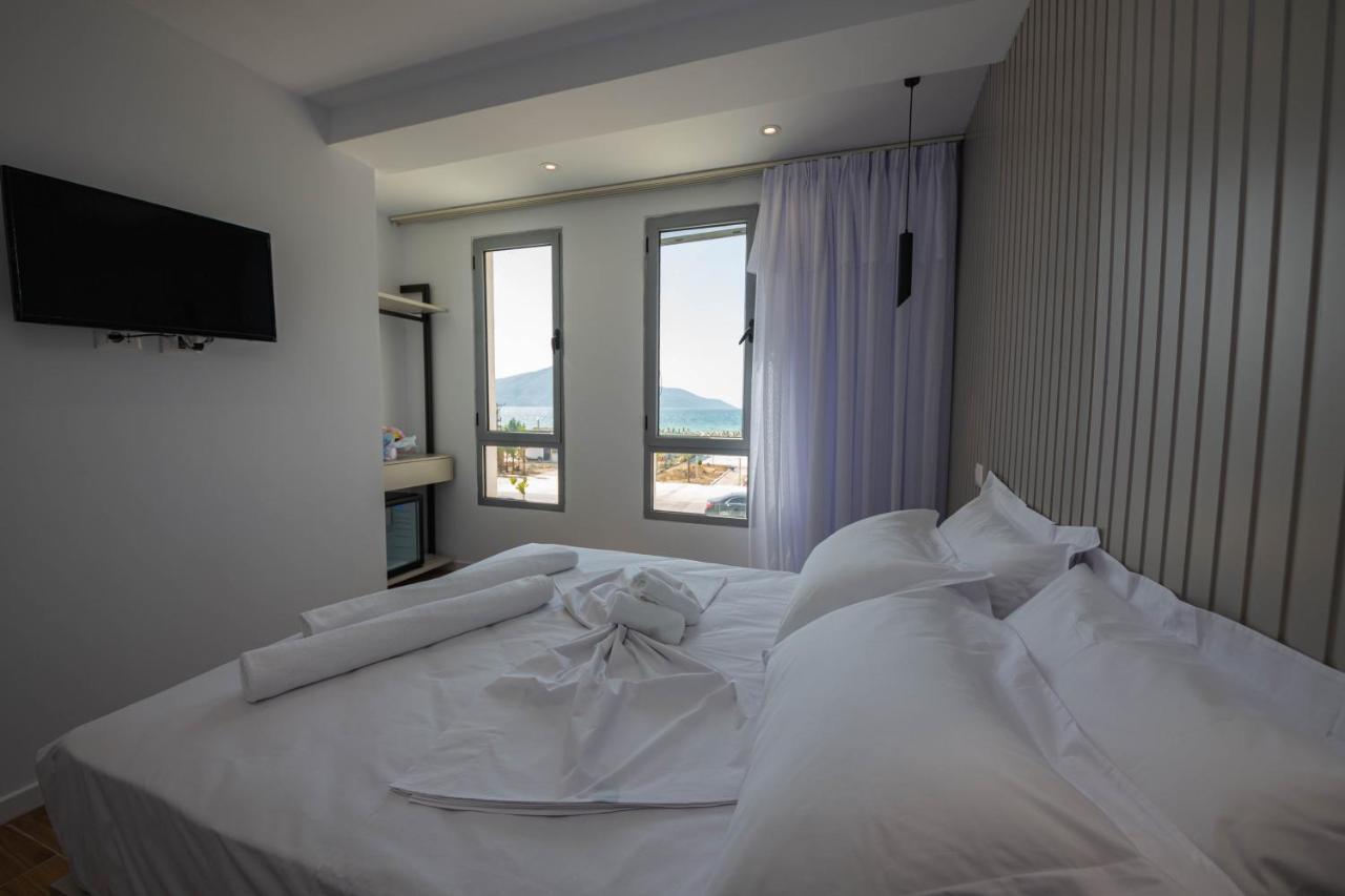 Hesperus Hotel Vlore Bagian luar foto